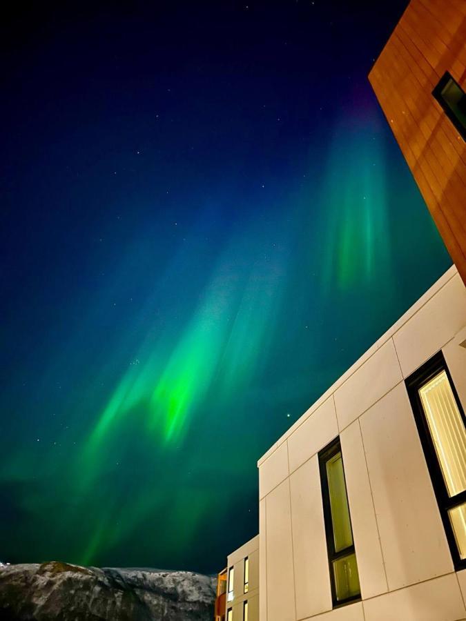 Leilighet Ved Havet Med Utsikt Over Tromsoysundet. Exterior foto